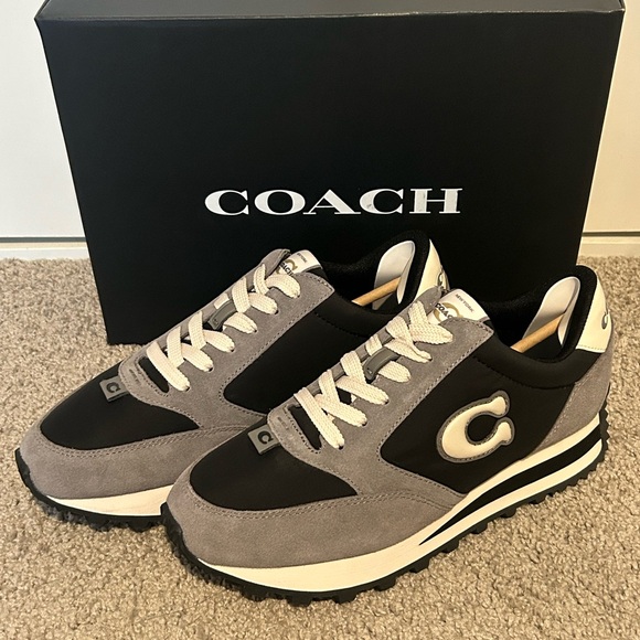 Coach Runner Sneaker - Picture 3 of 7